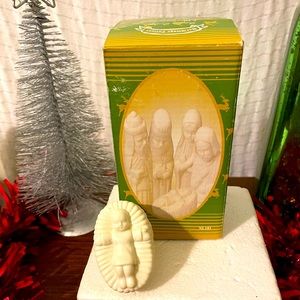 VTG.RELIGION.“HERMITAGE FINE JADE PORCELAIN…5 PIECE NATIVITY SET..“LOOMCO”NO.181